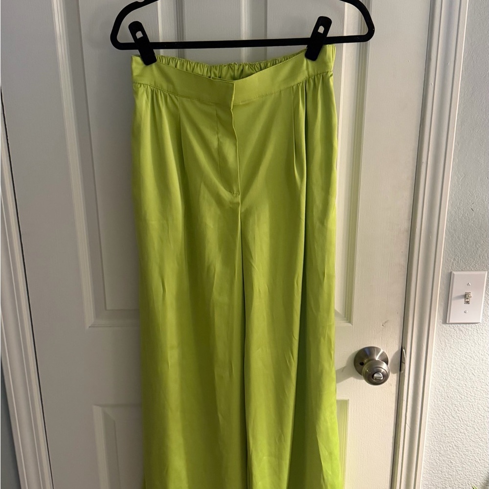 Elegant Lime Green Women's Pantsuit